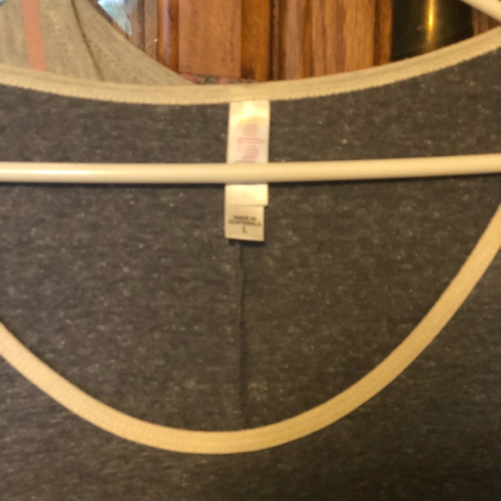 Lularoe - Picture 2 of 2